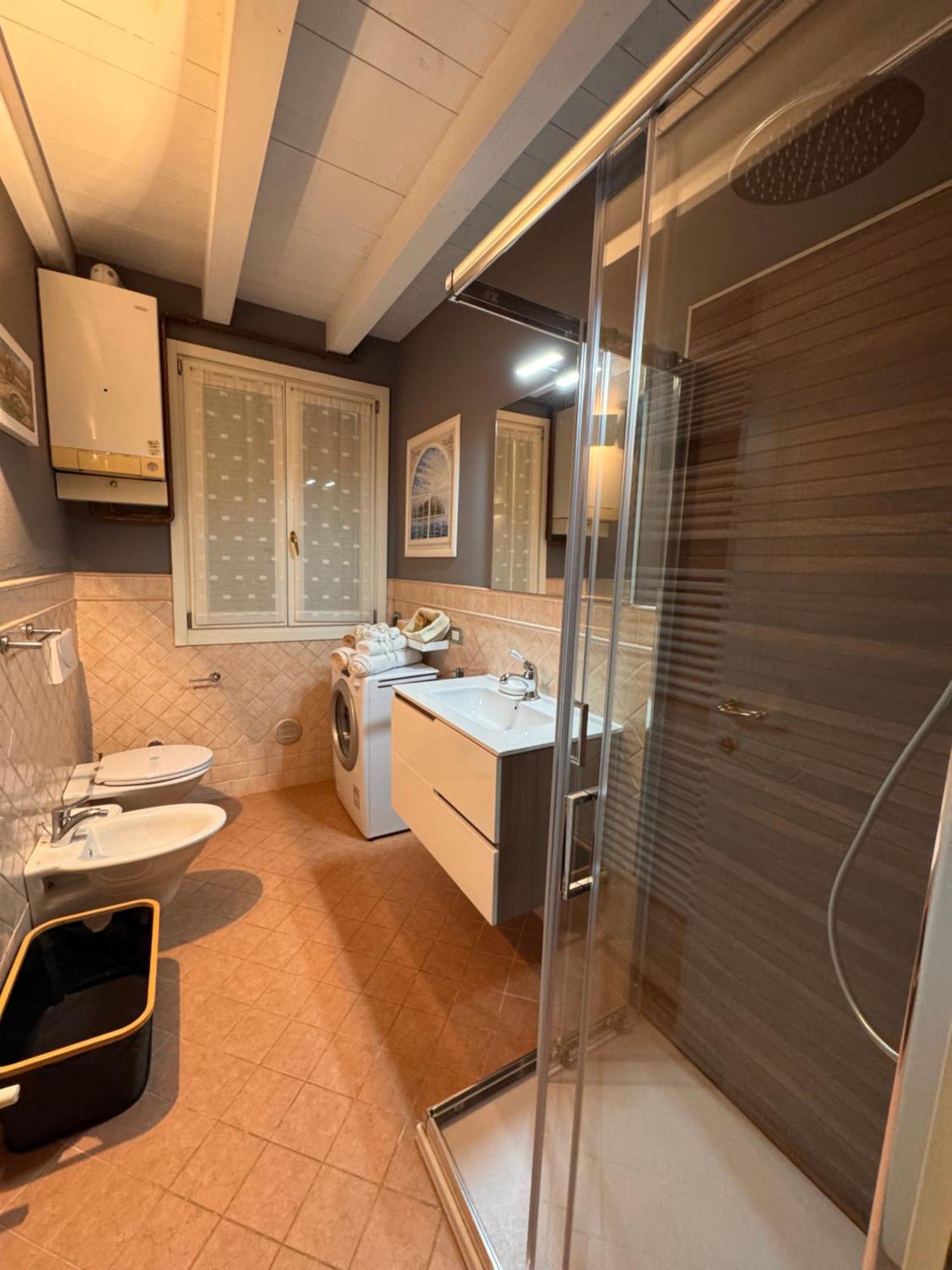 Desehouse Apartment Desenzano del Garda Bagian luar foto